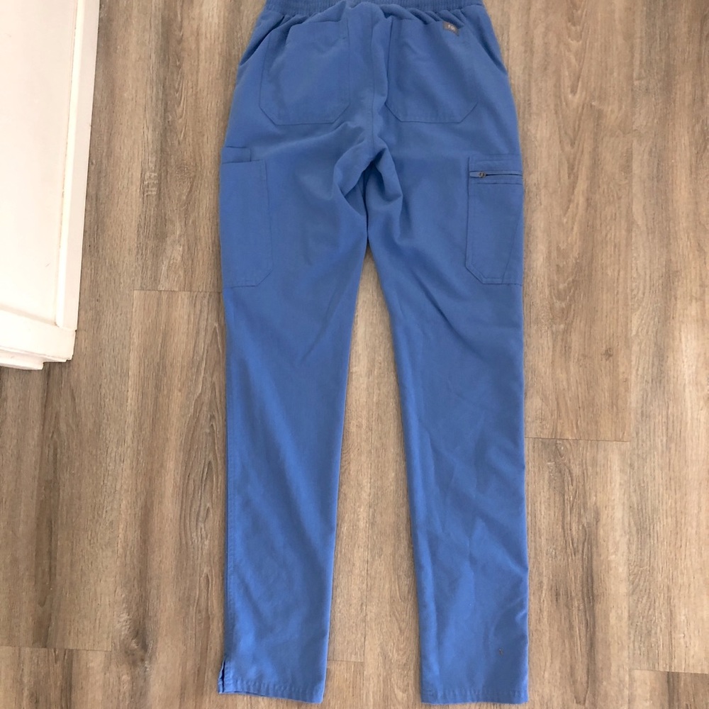 Figs xs tall ceil blue yola skinny scrub pants